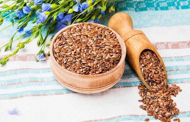1525062870 2. flaxseeds
