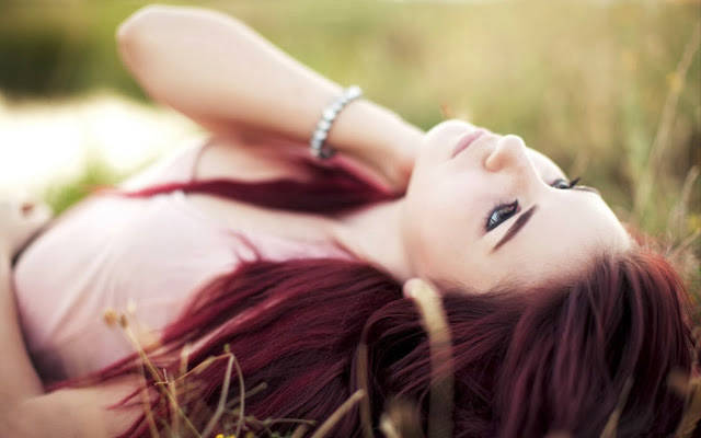 1448895005 sad girls pic 9