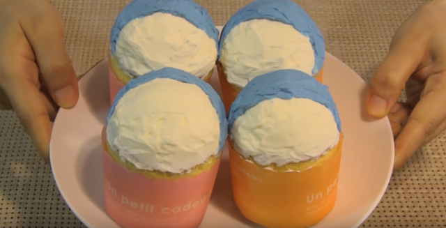 1449025707 sistacafe food doraemon cupcake 29