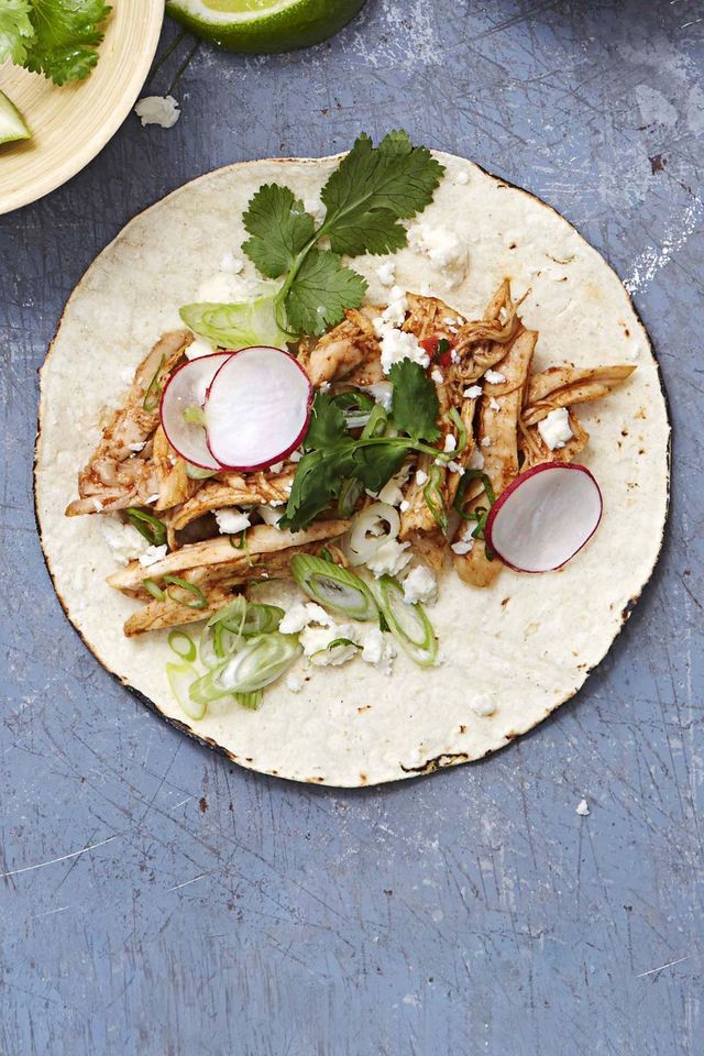 1525329685 sweet and spiced chicken tacos 1524687599