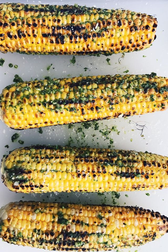 1525758560 1503589224 gabriella vigoreaux chile lime grilled corn 0917