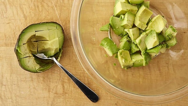 1525796834 guacamole 02