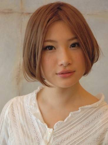 1449200241 center parted short japanese hairstyle