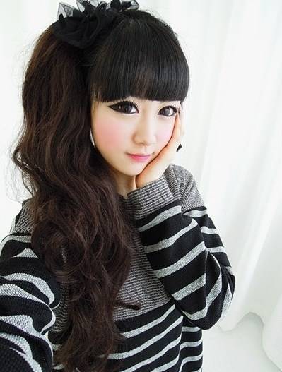 1449215938 voluminous high ponytail11