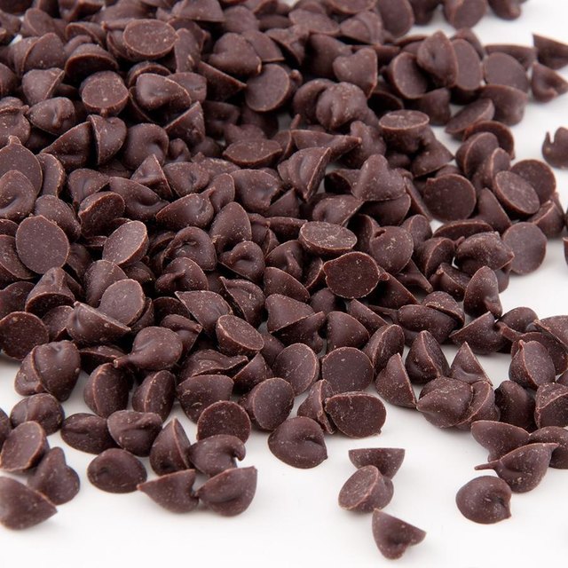 1526995467 pure semi sweet mini chocolate chips 25 lbs case