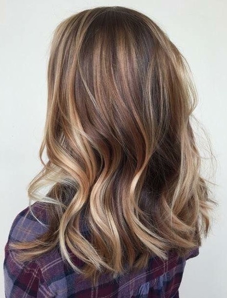 1527383640 ideal medium length hairstyles for fall winter with hair colors ideas