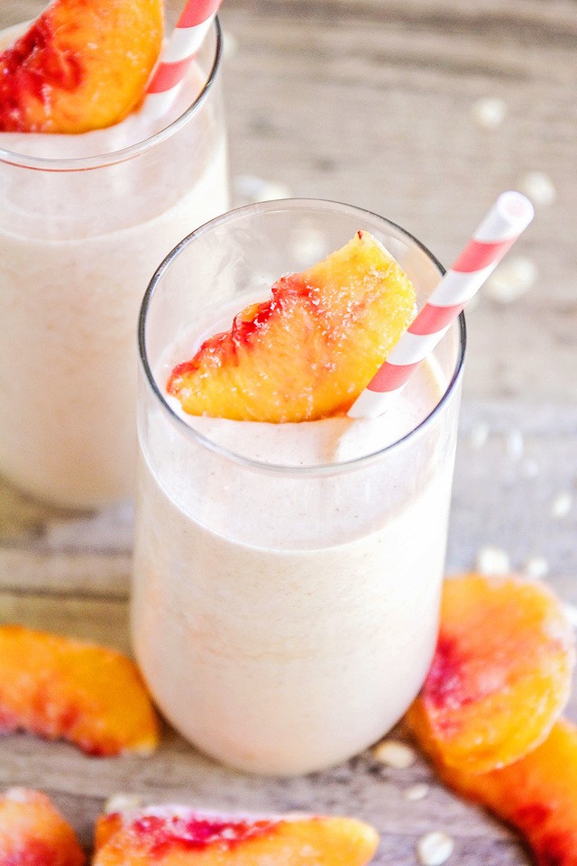 1527533146 peach cobbler smoothie 2