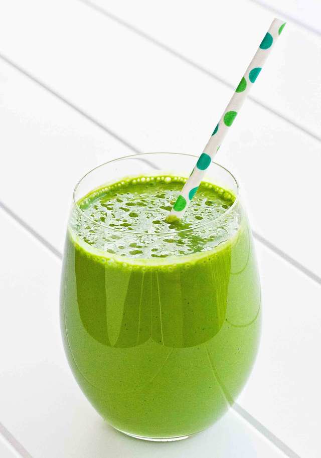 1527584070 green smoothie vertical a 1800