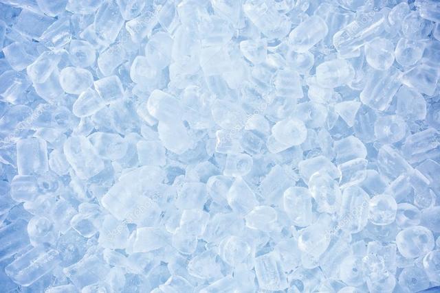 1527695788 depositphotos 70357209 stock photo crushed ice in front of
