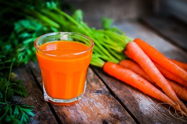 1527697976 carrot juice
