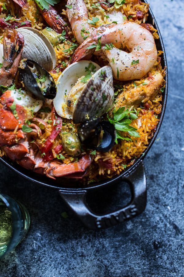 1527832829 1494415948 skillet grilled seafood and chorizo paella 7