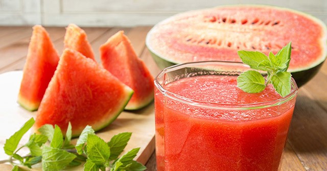 1528433244 watermelon juice