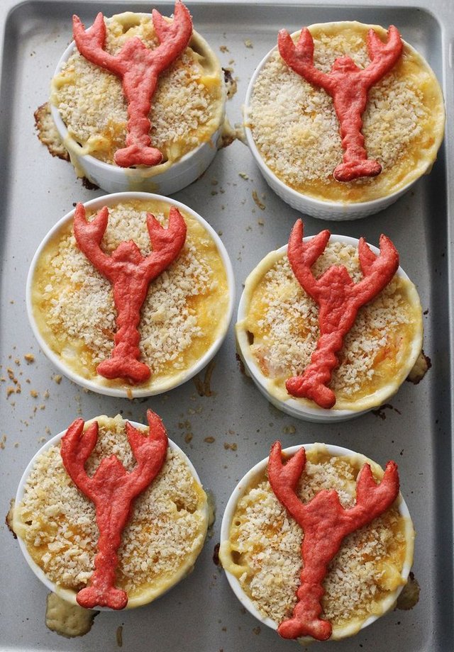 1528781372 lobster baked macaroni cheese
