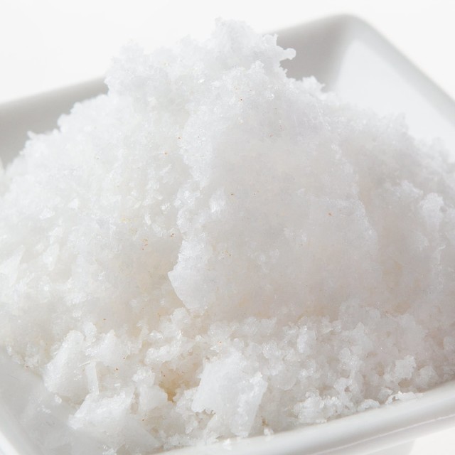 1528797931 sea salt flakes editorial