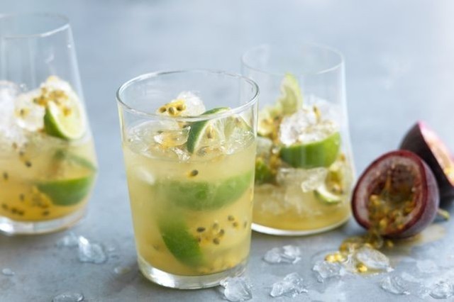 1530111032 passionfruit and lime cooler 103636 1