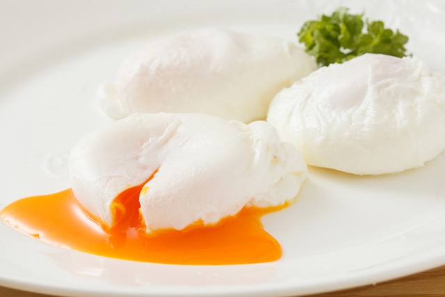 1530160400 how to make perfect poached eggs