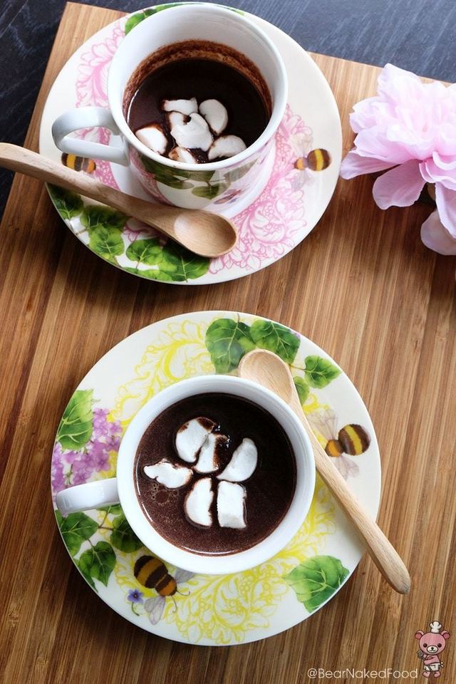 Homemade Hot Chocolate สูตรช็อกโกแลตร้อนชวนฟิน เข้มข้นถึงใจ เอาอะไรมาแลกก็ไม่ยอม