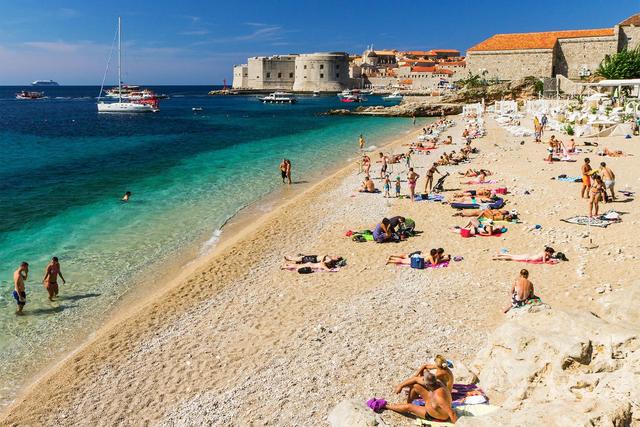 1530803890 urban beaches banje beach