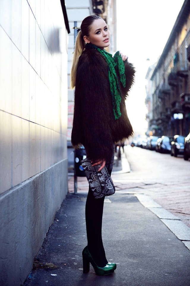 1450623734 6. fur coat with green shoes