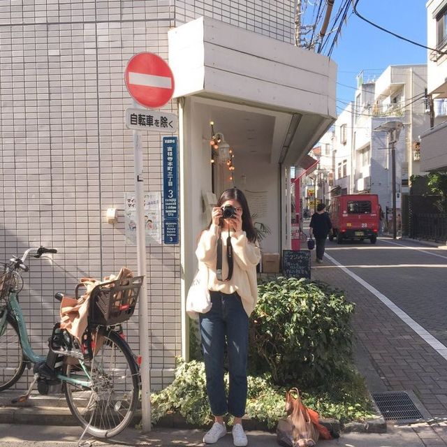 1532191512 e0c5a127c09ba168c7b249bef0c4e970 photography ideas ulzzang