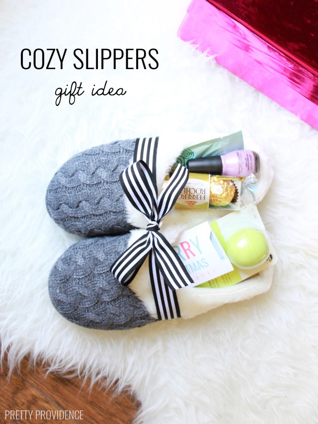 1533751684 slippers gift title