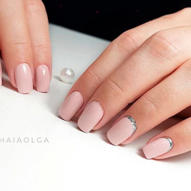 1534055631 1521865622 578 the best business casual nails to complete your work look