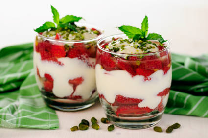 1452075963 yogurt 20strawberry