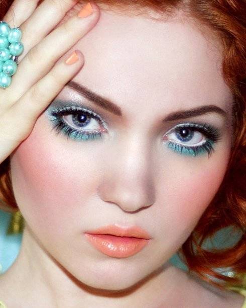 1452151826 makeup 15