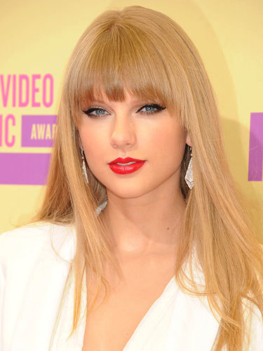 1433414213 rbk taylor swift rounded bangs de