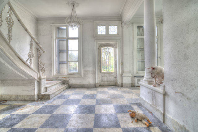 1452223999 me and my dog explore abandoned places across europe 13  880