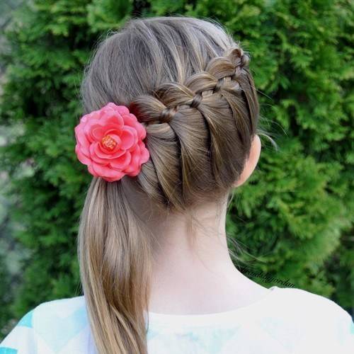 1452400424 20 diagonal braid and side pony hairstyle for girls