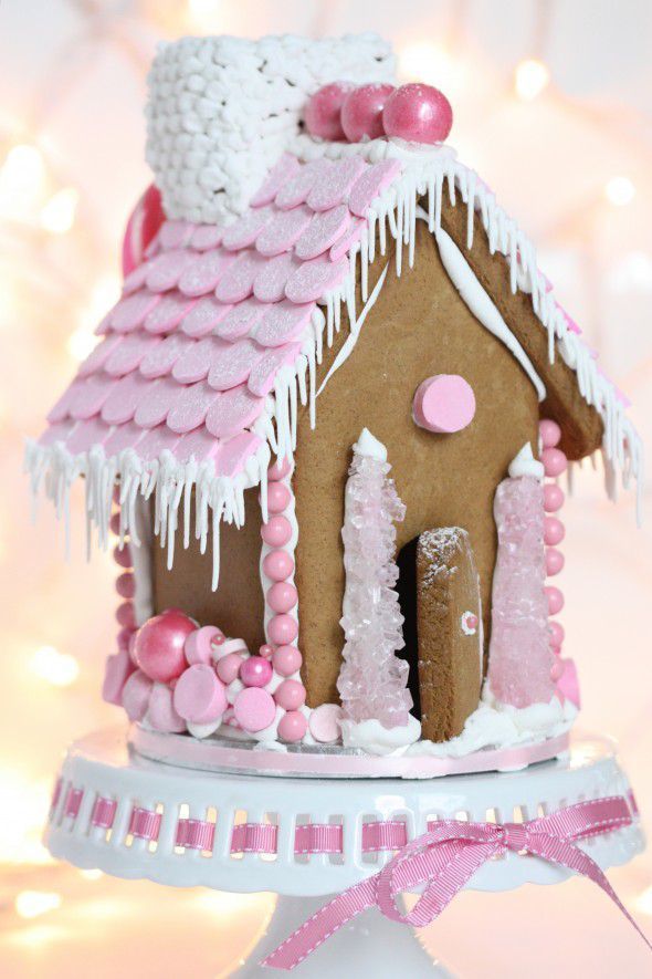 1542179472 pink gingerbread house 1534885806