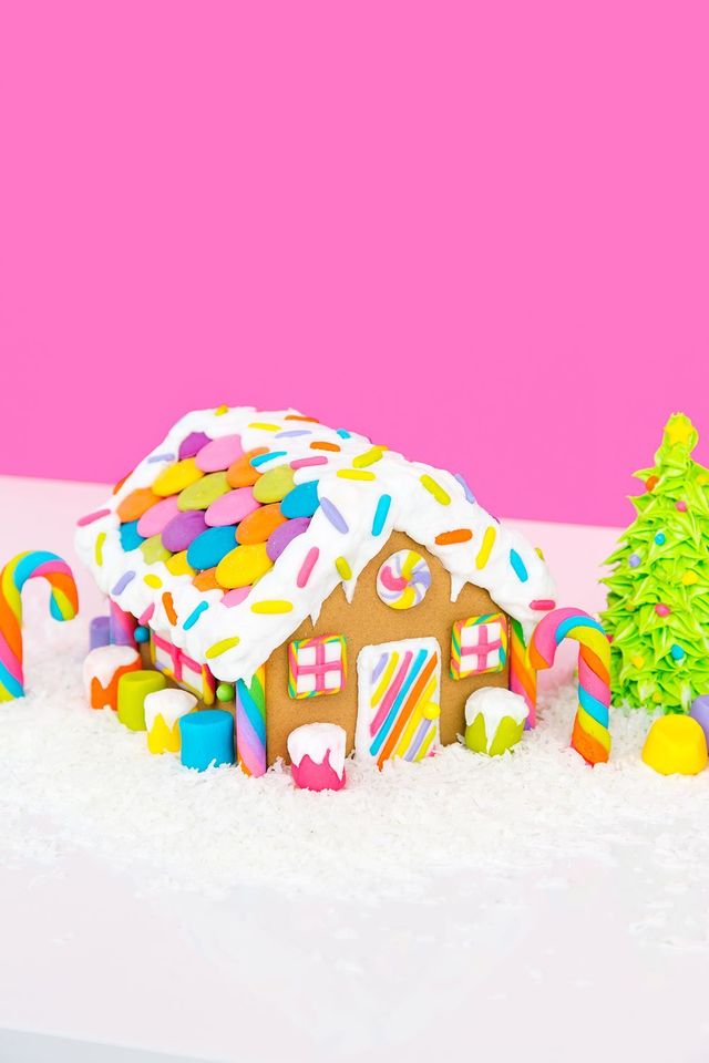 1542179719 lisa frank gingerbread house 1534888534