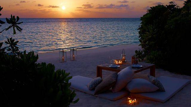 1452845377 010359 09 romantic private beach dining
