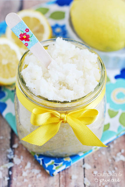 1453190777 1417297263 homemade lemon sugar scrub recipe