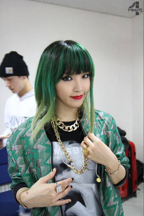 1453449542 jiyoon green hair