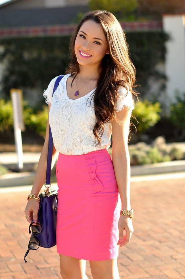 1453765612 lace top and pencil skirt