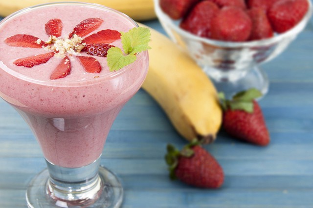 1551489705 strawberry banana protein smoothie 1