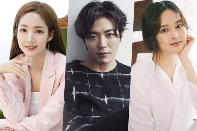 1552404335 her private life