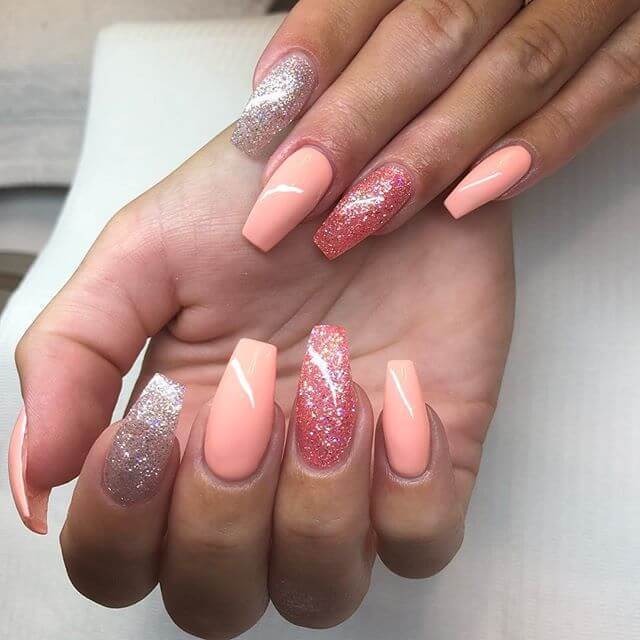 1553060407 32 creative nail color idea thecuddl