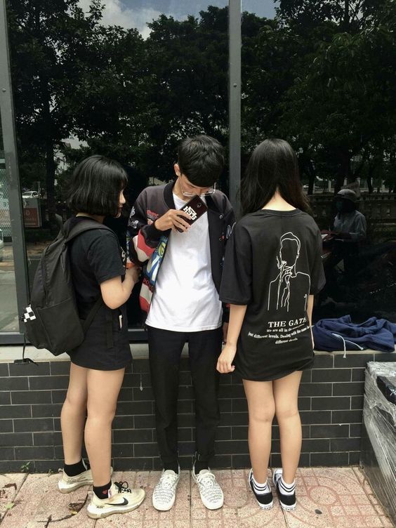 1553790158
