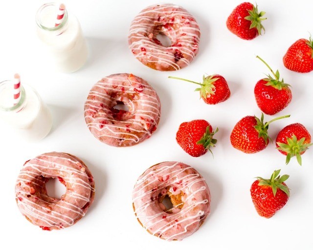 1553834694 strawberry donuts finished square