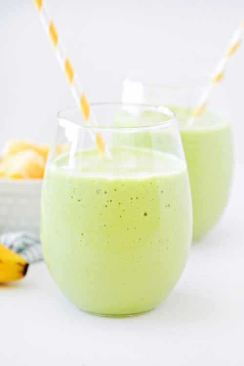 1554779088 tropical green smoothie 4