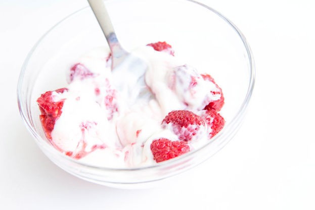 1555083576 2015 08 2 ingredient yogurt bites yogurt and berries 3 1 of 1 624x416