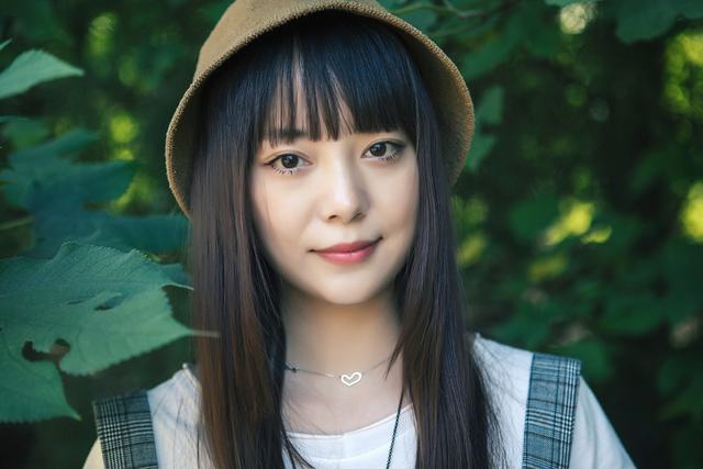 1555307965 the pros and cons of straight bangs