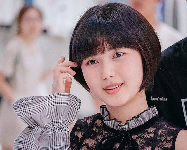 Album] ส่องทรงผมของสาว พลอย ศรนรินทร์ หรือสาวหล่อ ไออุ่น ในละค