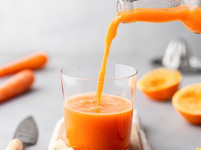 1556780457 orange carrot and ginger juice