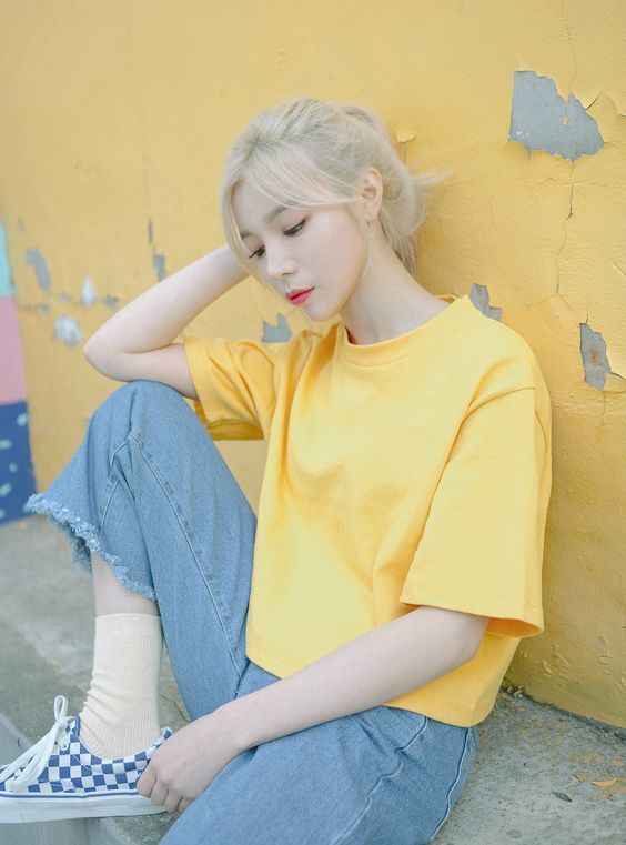 ใส่เสื้อตามสีประจำวัน
