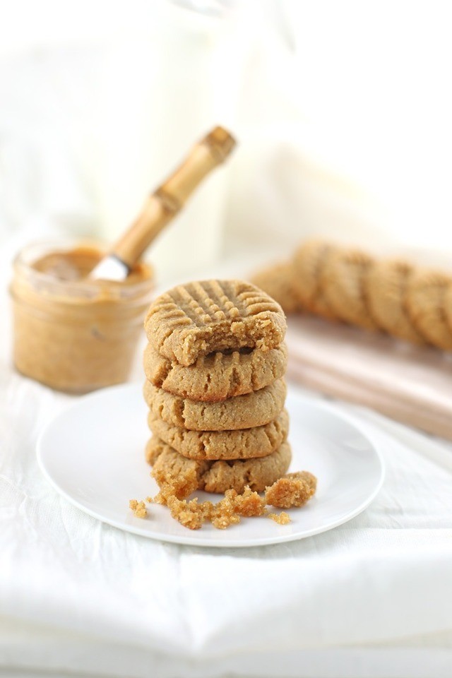 1559752496 soft and chewy gluten free peanut butter cookie recipe low sugar 2