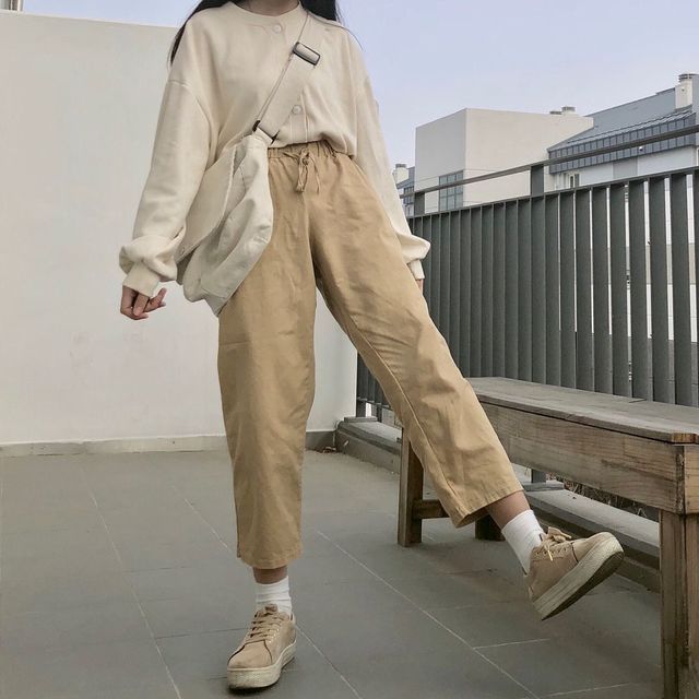 ' กางเกงขากระบอก ' งานนี้ถึงตาออกโรง เพราะ Minimal Hipster เขาไม่เน้นรัดรูป